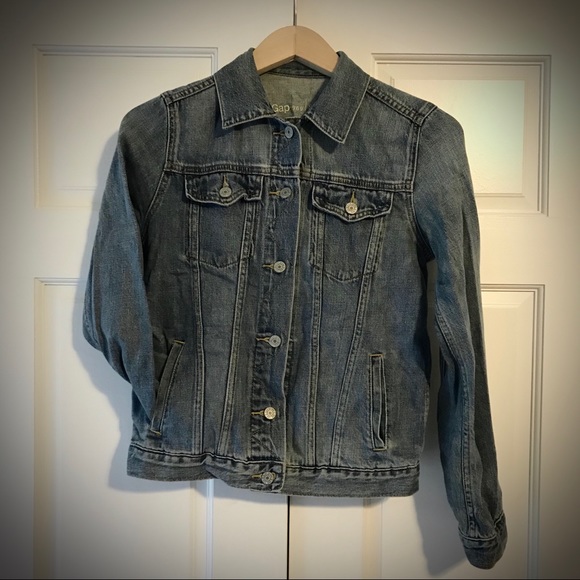 GAP Jean Jacket - Picture 2 of 5